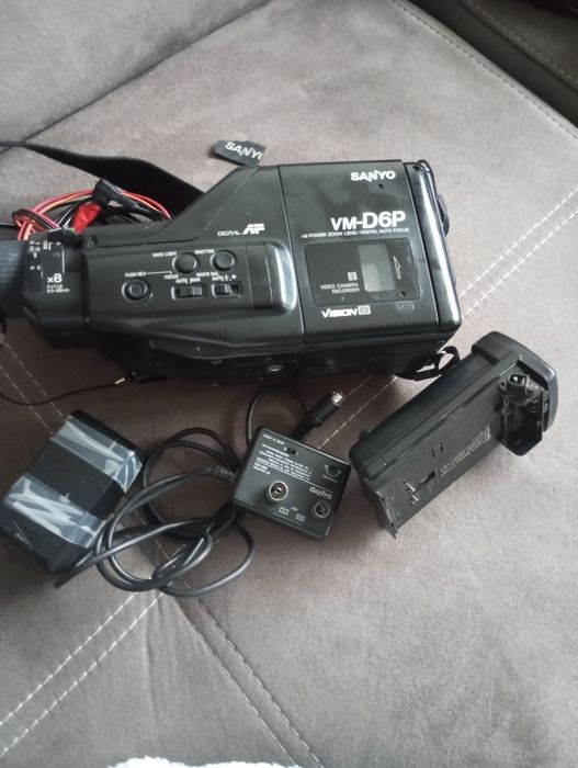 Видеокамера Sanyo