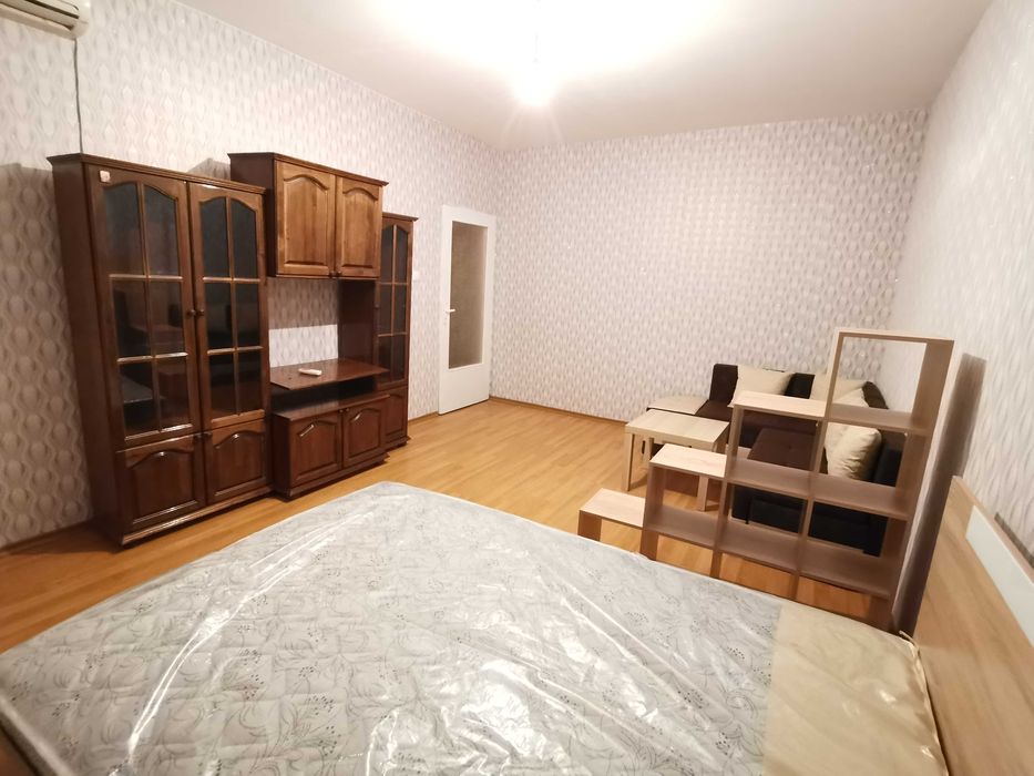 Дава се под наем Тристаен апартамент в София, Дружба 2 - 75 кв.м за 474.3 € - Снимка #1