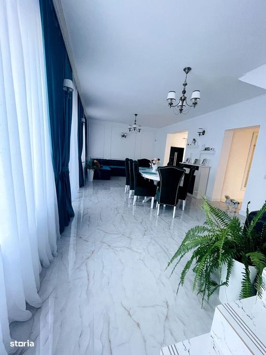 Casă de vânzare – 6 camere P+M, Haieu
