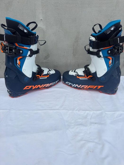 Clapari ski schi tura skimo Dynafit TLT8 Expedition CR Carve marime EUR:44.5 Mondo:29.0 last:103