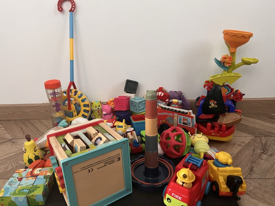 Lot jucării bebeluși 0–2 ani – diverse, stare foarte bună