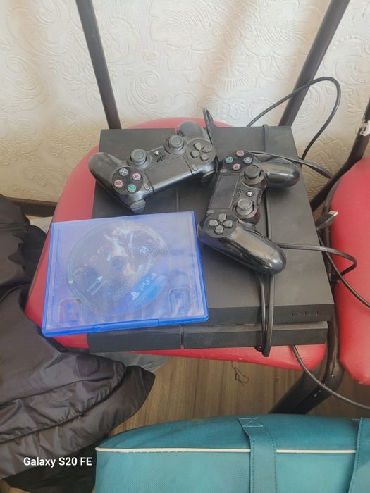 PlayStation 4 ..