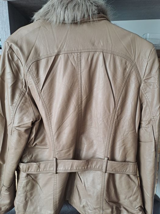 Дамско кожено яке
