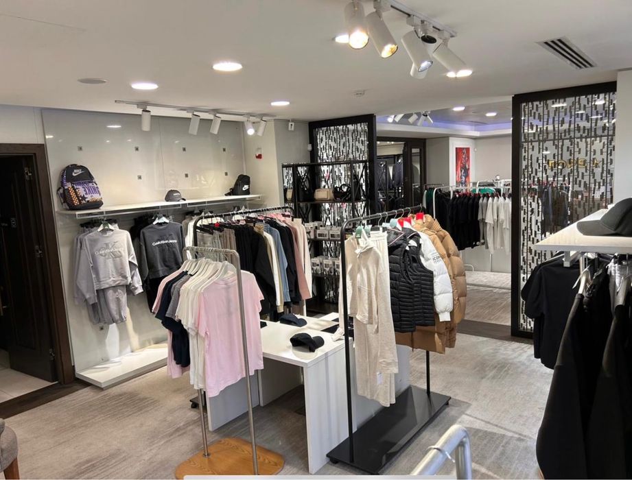 Продается готовый магазин одежды