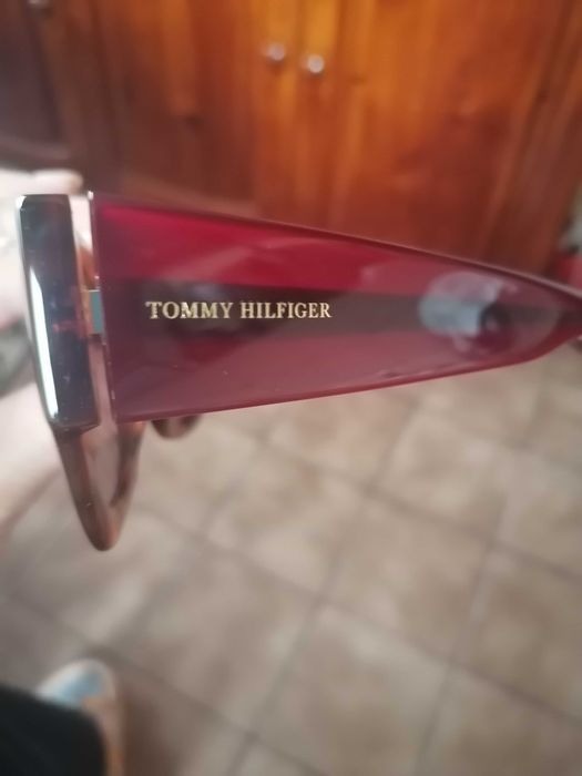 Оригинални слънчеви очила Tommy hilfiger Модел TH 1862 /S C9BHA 512114
