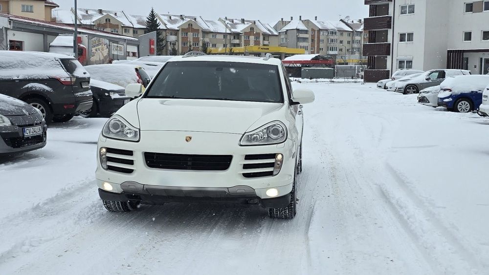 Porsche cayenne 4.8