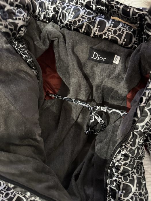 Продам зимний комбинезон трансформер