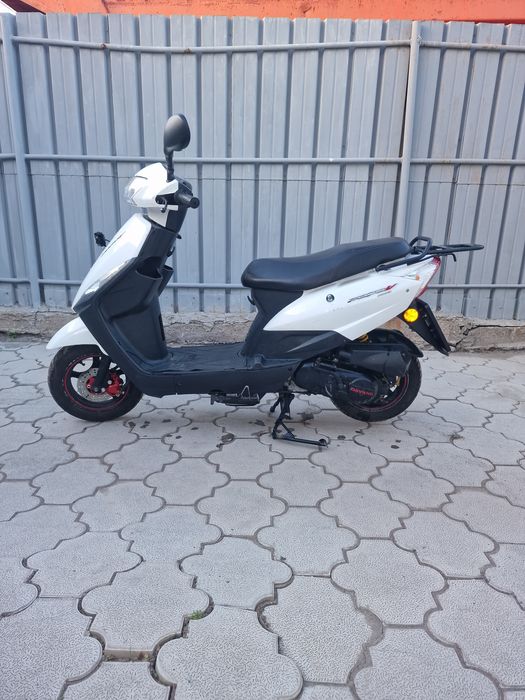 Продам отличный скутер!