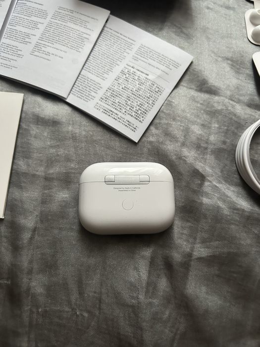 Vand AirPods Pro 2 - noi,sigilate