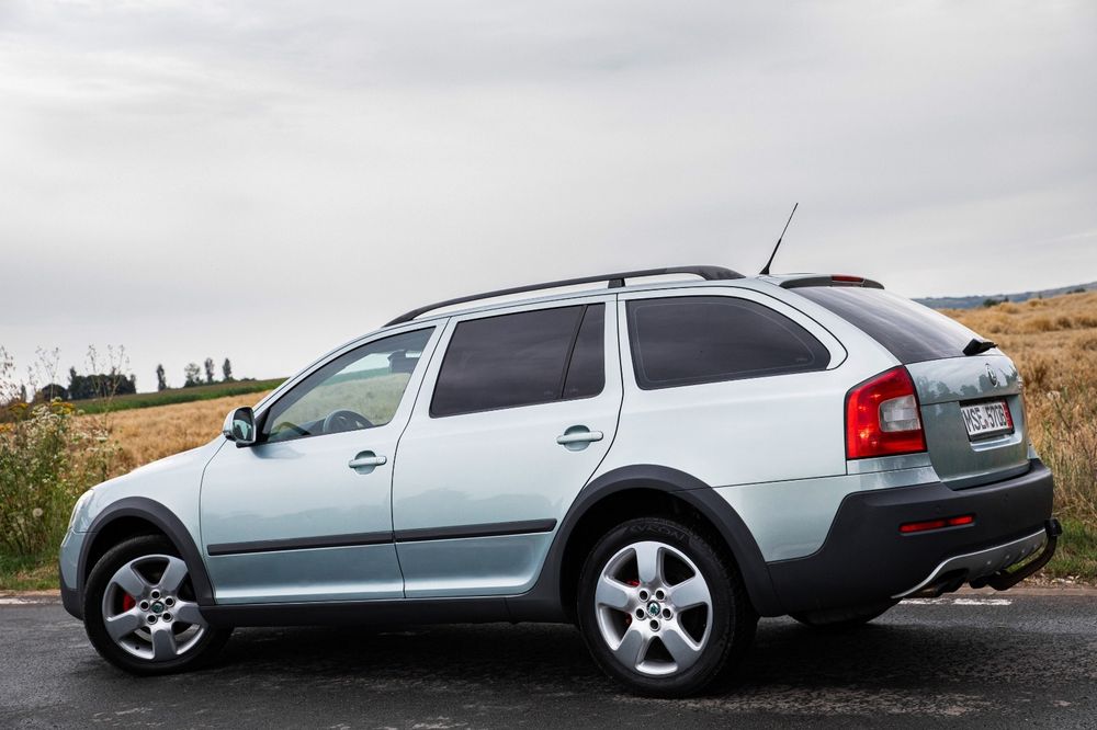 Skoda Octavia Scout 4x4 2.0 diesel 2011 Euro 5, 140 cp