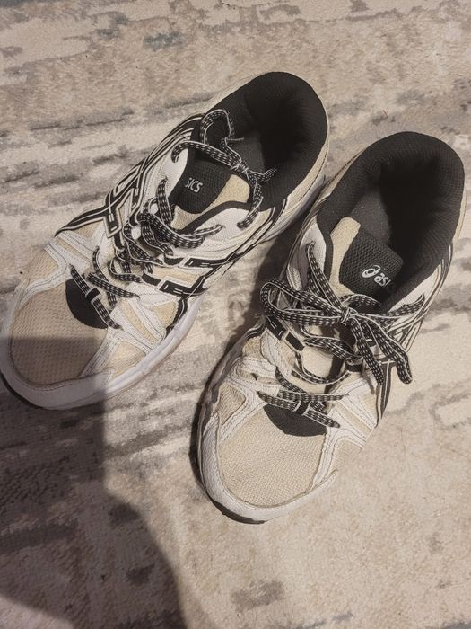 Продам кроссовки б/у