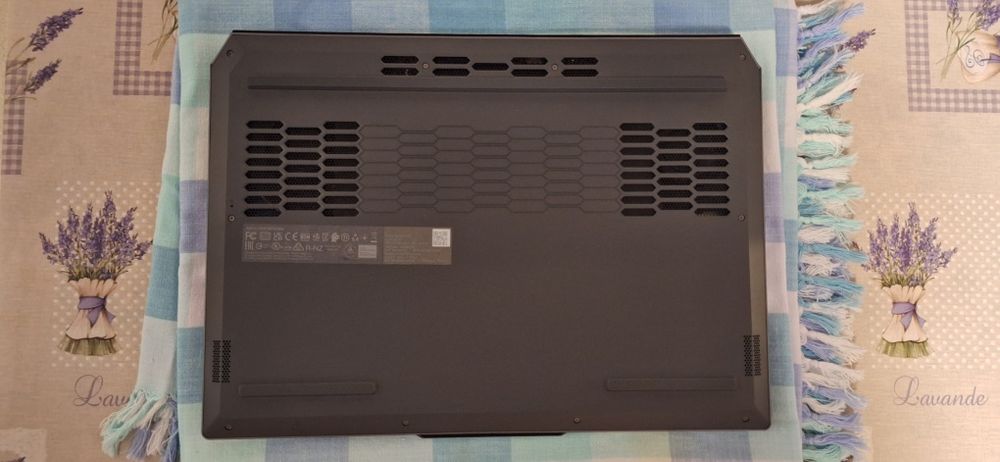 Laptop GAMING - Lenovo LOQ 15IAX9 (ca nou, in garantie )