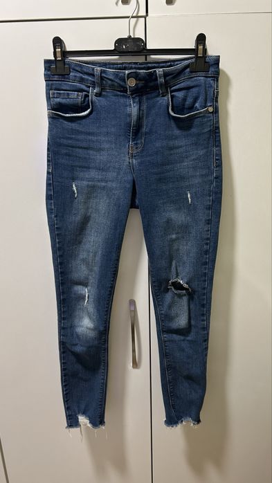 Женски дънки.