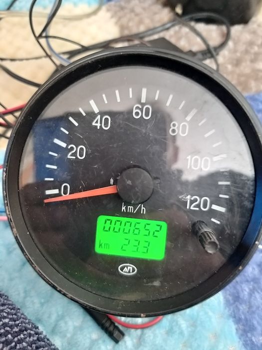 Продам электронные и электрический спидометр на Камаз.
