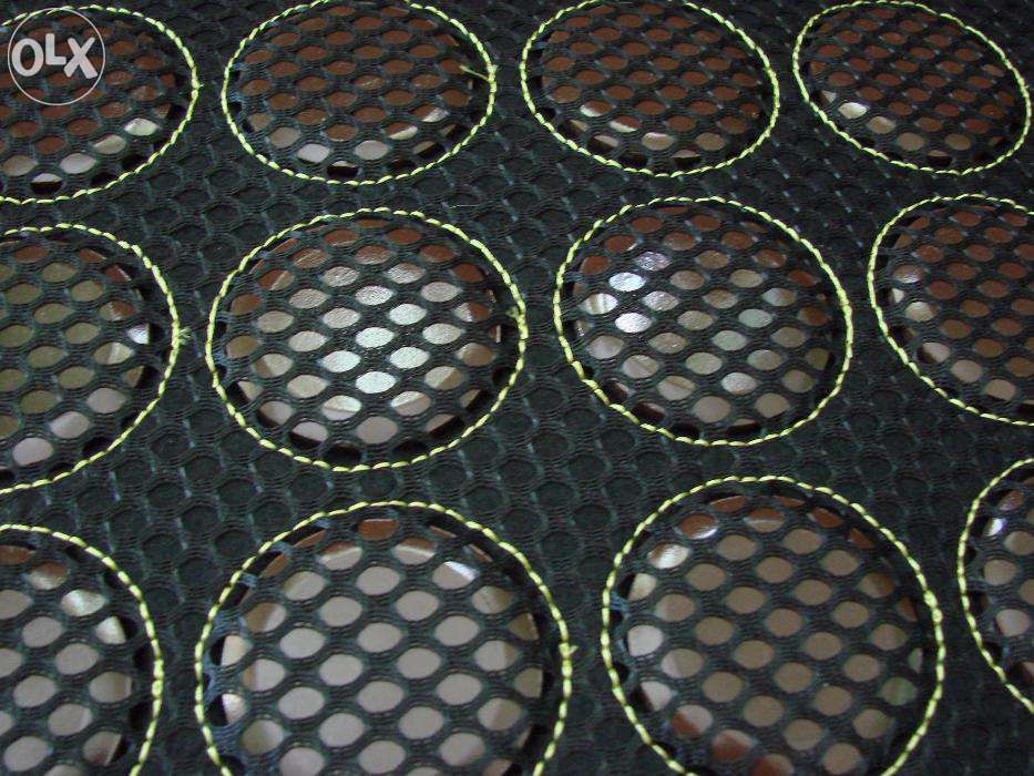 Saltea cu pietre de jad sau turmalina