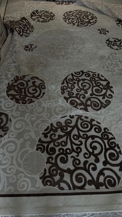 Турейкий ковёр  хорошего качества