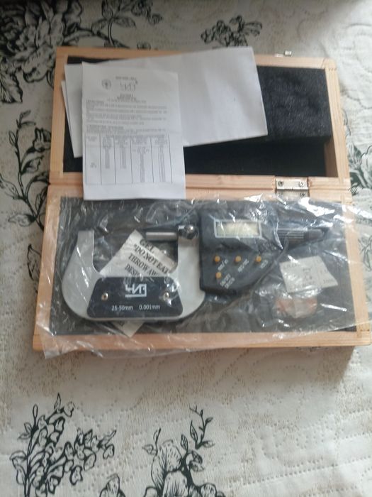 Продам микрометр ЧИЗ 25-50 0,001