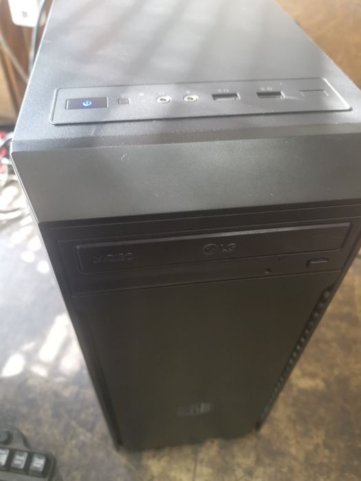 Отлично работещ геймърски компютър GTX 1060 6gb i3 7100