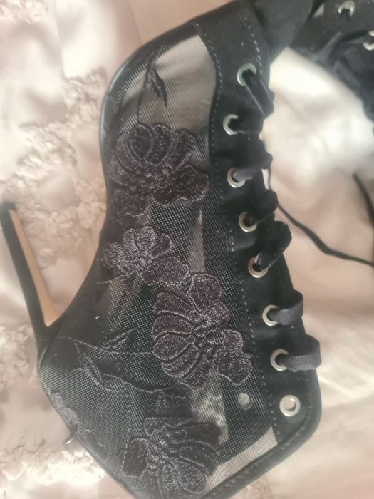 Sandale  zara mar 37 ca noi la 100 lei Timișoara