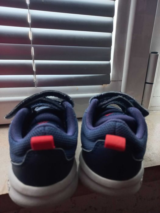 Детски маратонки Адидас,  23