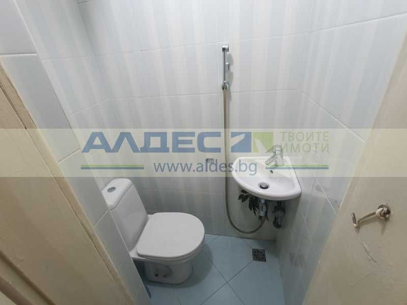 Дава се под наем Тристаен апартамент в София, Яворов - 135 кв.м за 950 € - Снимка #15