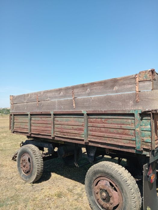 Vând remorcă românească