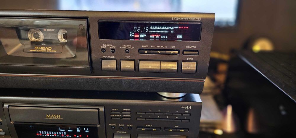 Deck Technics RS-BX747 cap de serie sau Technics RS-BX646 video test