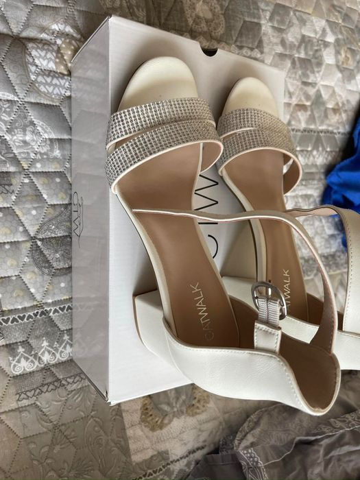 Обувки за поводи