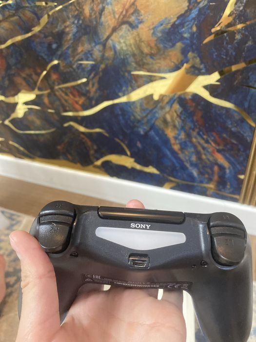 3000 за штук ,джостик на Ps4,рабочий