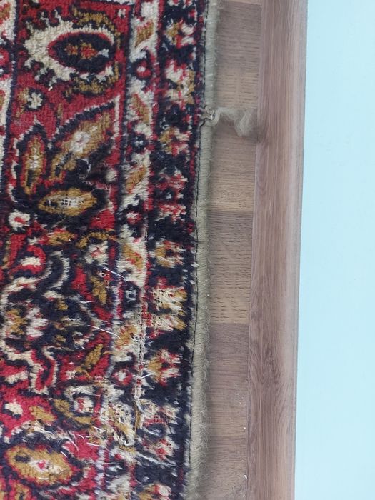 Продавам вълнен килим