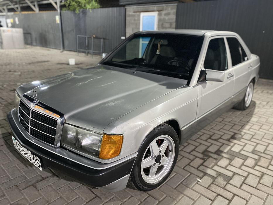 Mercedes Bens 190..