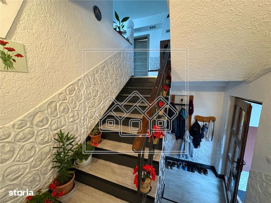 Casa cu 4 camere, balcon si curte - zona Lazaret