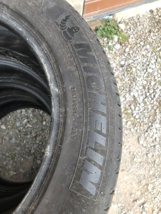 Летни гуми 4бр.215/60R17