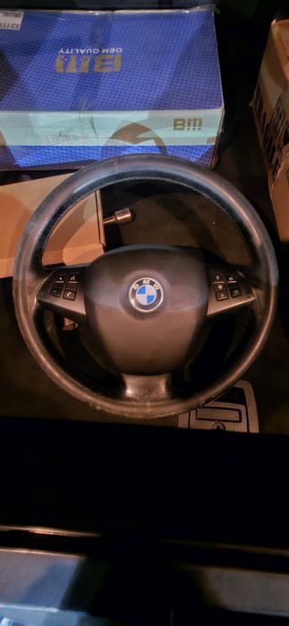 Продам руль на бмв х5