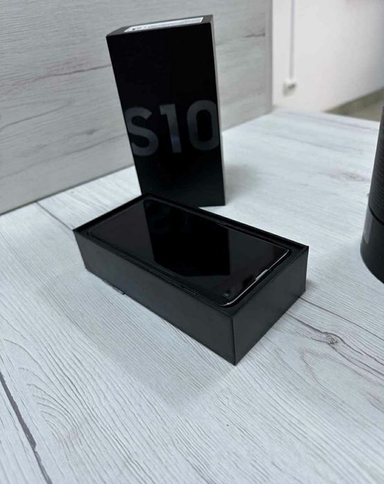 Vand samsung S10 citit descriera !