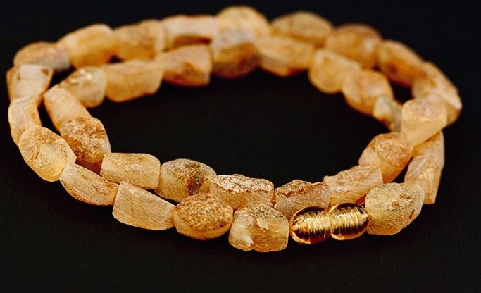 Янтарь лечебный необработанный