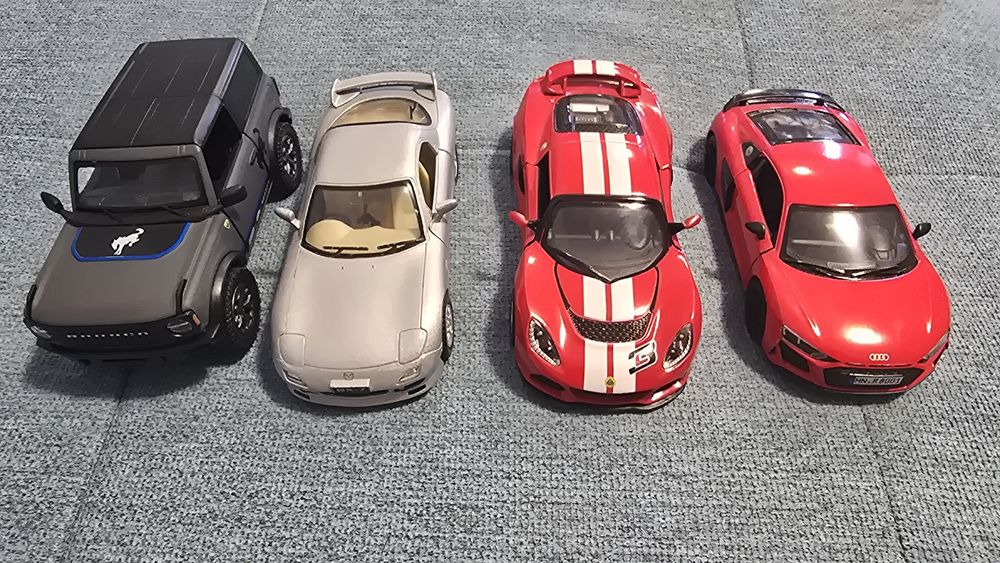 Метални колички за колекционери в перфектно състояние