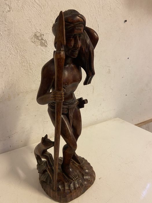 Дърворезба на ловец