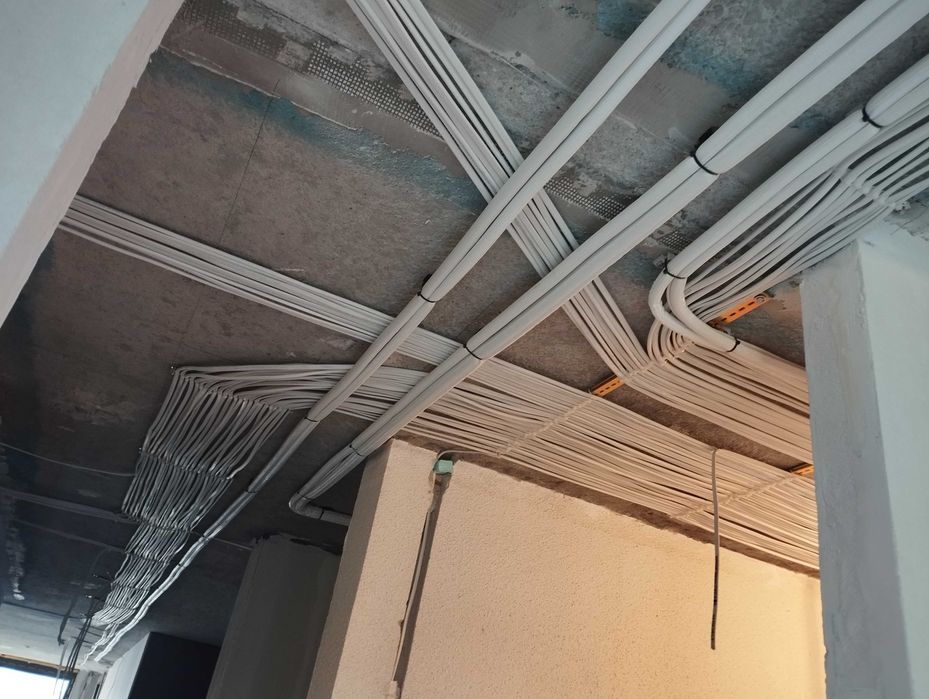 Електротехник,Ел.услуги,Ел.табла и ел.инсталации,Ел.ремонти,Ел.услуги