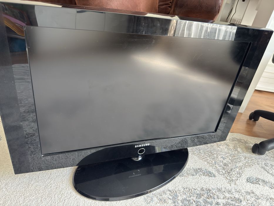 Телевизор Samsung