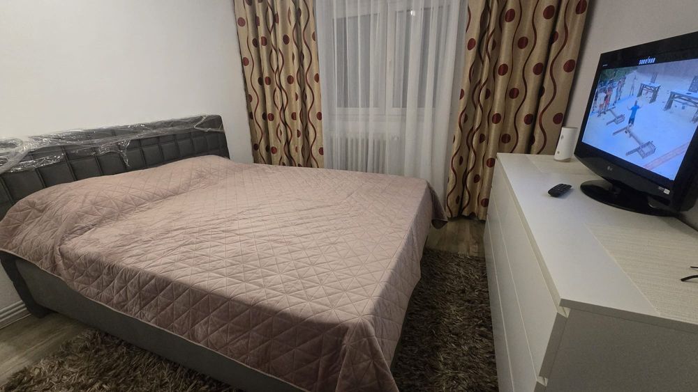 Inchiriez apartament cu 2 camere decomandat  Oxigen