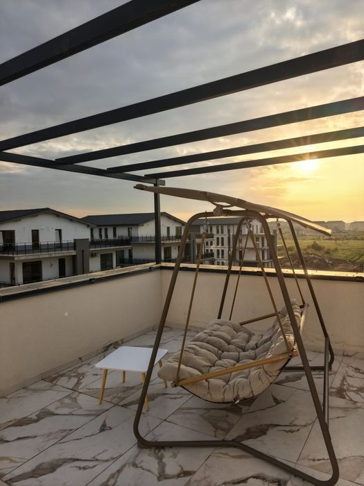 Inchiriez penthouse cu terasa 45m2