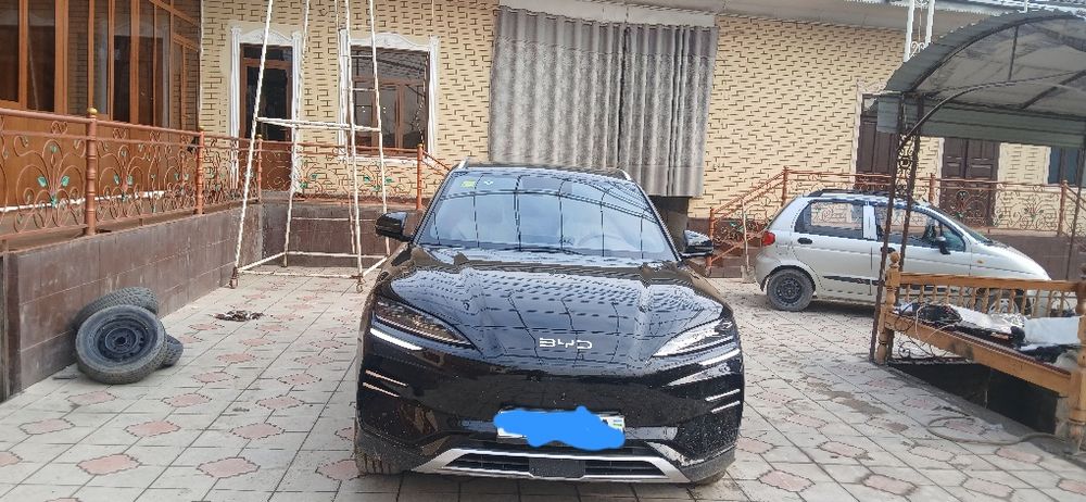 Moshina yangi zor xolatda