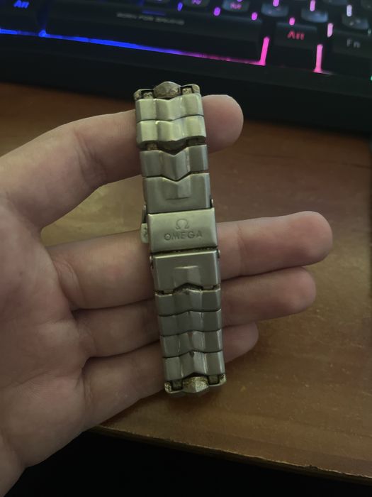 Ceas OMEGA quartz – stare bună, NECONFIRMAT funcțional