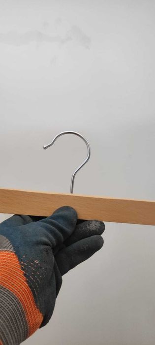 Вешалки плечики для бутиков