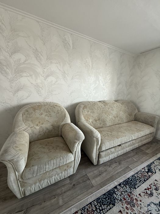 Продам диван + кресло