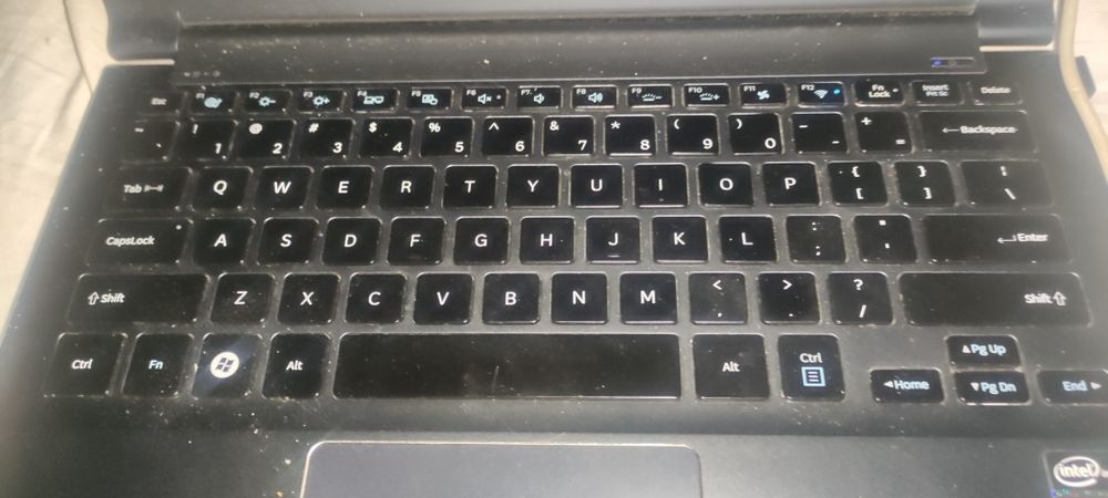 Laptop samsung 1150g slim i7