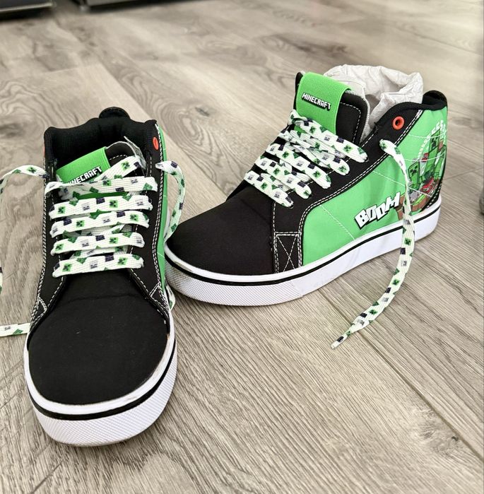 Adidasi cu role Minecraft