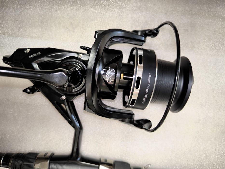 SET 4 Lansete ULTEGRA XT CARP 3.90m,2 tronsoane + 4 Mulinete FL 9000