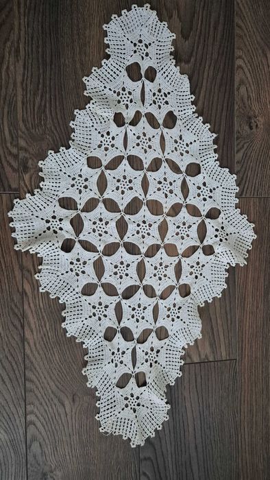 НАЧАЛЕНИ Традиционни български карета, плетени на една кука